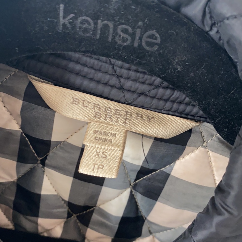 Authentic Burberry Jacket - Picture 2 of 3